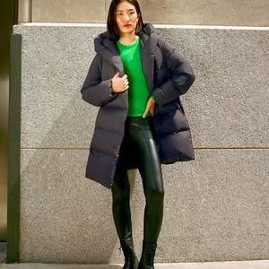 Aritzia Babaton Duvet Puffer Mid - M